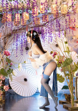 欧美女生开什么车_HD免费电视剧