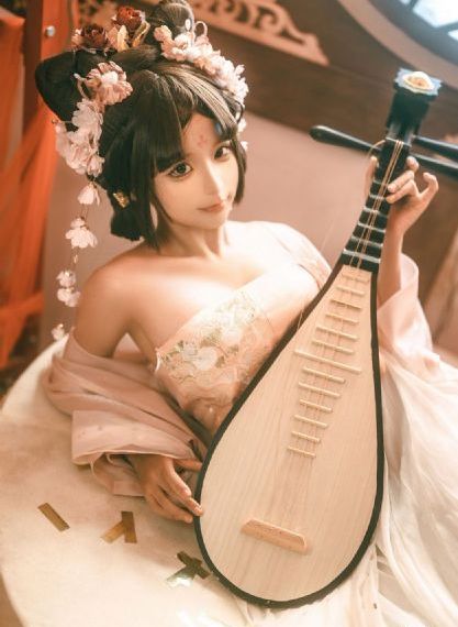 欧美潮人街拍头像_4K手机在线看
