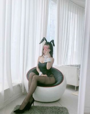 玩弄艳妇的屁股眼的小说_720手机在线观看